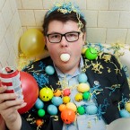 Tweetle Dee: Jon Hendren, better known as @fart, has more than 78,000 followers on Twitter. Whatever.