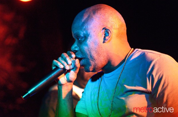 BIATCH! Too Short rocks the BackBar SoFa. Photo by Greg Ramar.