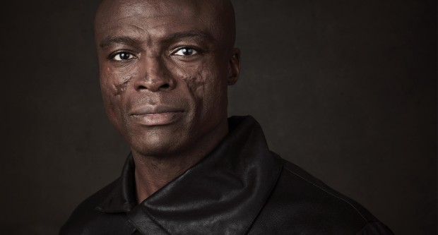 POWER, PLEASURE, PAIN: Compare Seal's set to a kiss from a glass of rosé at the Mountain Winery.