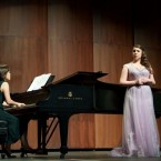 NUEVO CLÁSICO: Opera Cultura brings Virginia Hesse, the award winning coloratura soprano, to the Trianon.