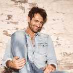HURD LOCKER: Sensitive and accepting, Ryan Hurd is country music for a new generation.