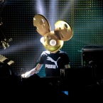 MOUSE HOUSE: Acclaimed DJ and human bobble-head deadmau5 gets the floor moving at San Jose Civic.