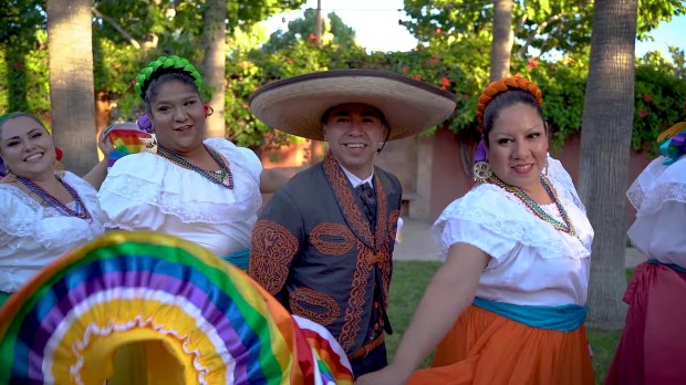 CON TODO: With music, dancing, visual arts, food and a whole lot more, the Mosaic Festival represents the South Bay's stunning diversity.